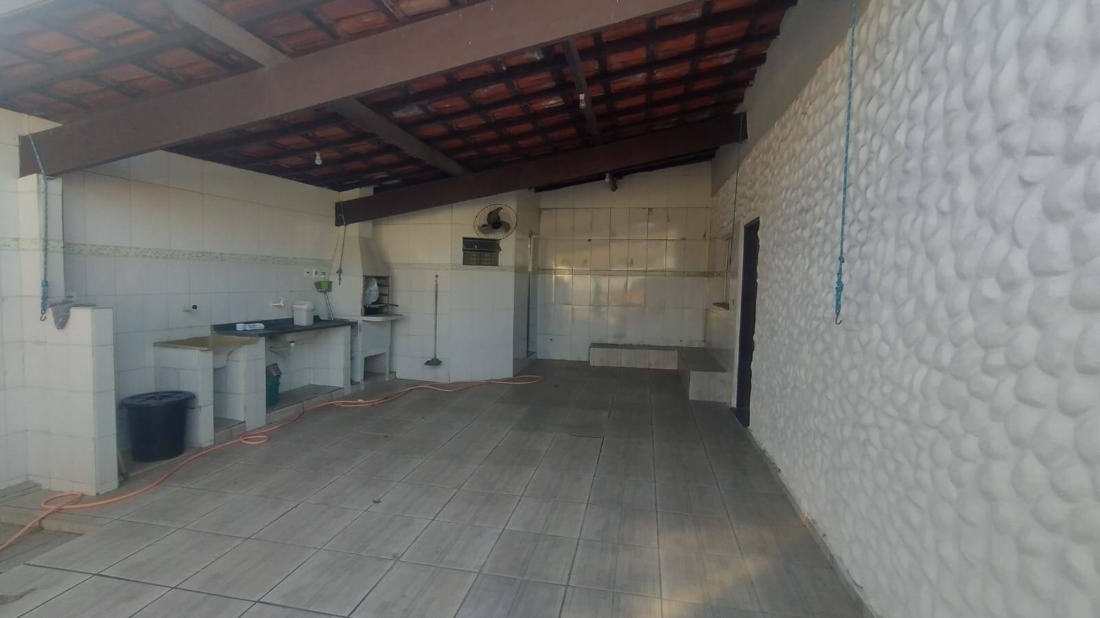 Casa, 2 quartos, 125 m² - Foto 1