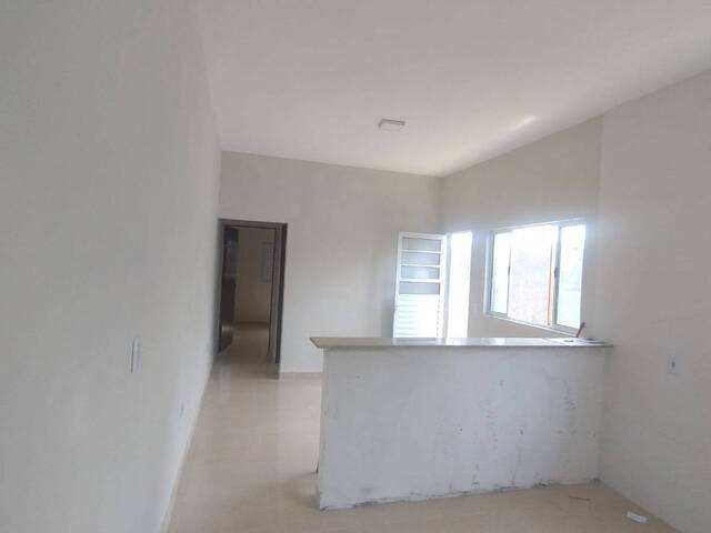 Casa para Venda em Caraguatatuba - 5
