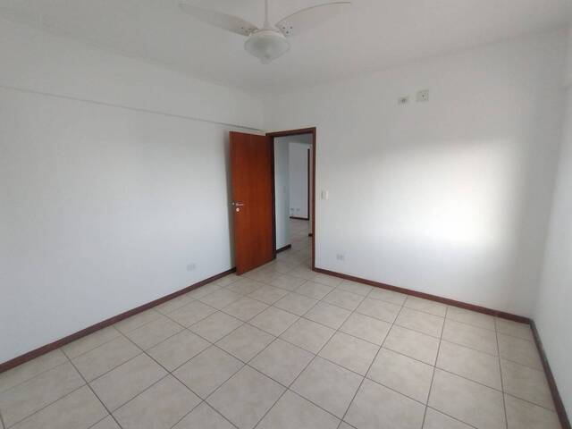 Apartamento para Venda em Caraguatatuba - 4